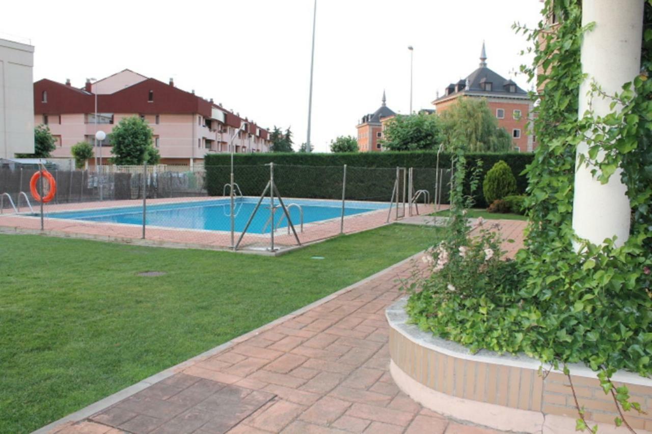 Apartamento Alameda del Tormes Santa Marta de Tormes Exterior foto